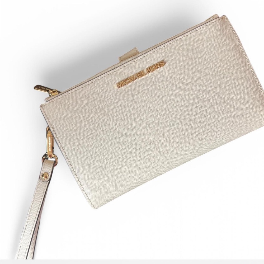 Michael Kors Adele Wallet